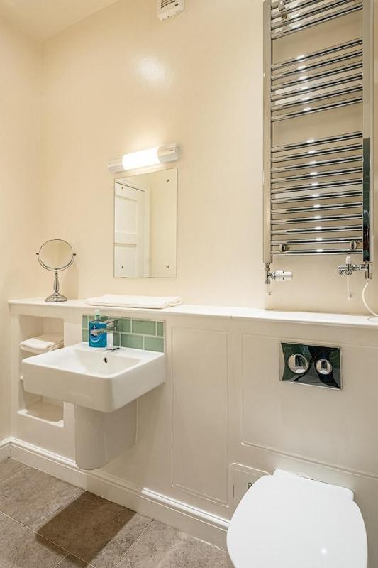 Spacious 2 Bedroom House With Stunning Views Bath Ngoại thất bức ảnh